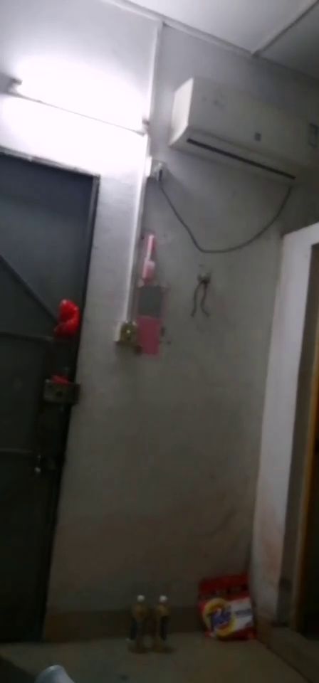 小工廠打工者的住宿環(huán)境 生存空間里的真實寫照